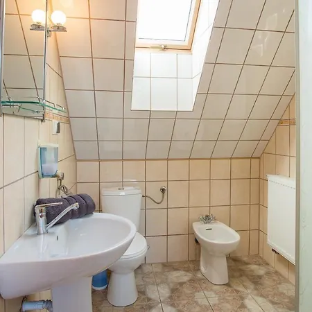 Nad Jeziorem Szczybaly Orlowskie