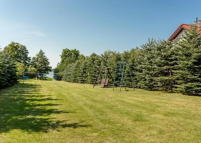 Nad Jeziorem בית נופש